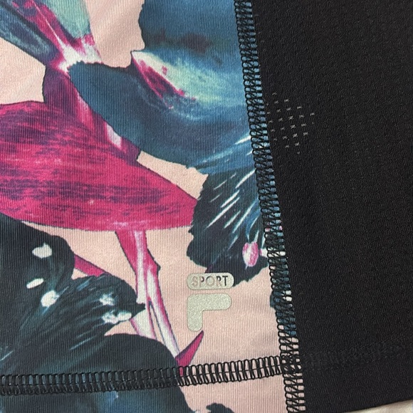 ✨Medium Fila Sport Activewear Athletic Racer Back Tank Top w/ Built-in Bra - Picture 7 of 9